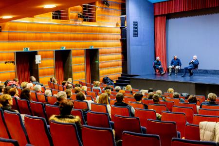 Temni pokrov sveta (18)